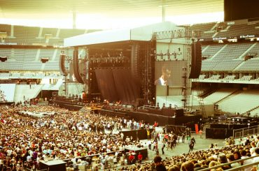 Organizing a pop concert is just like creating an app